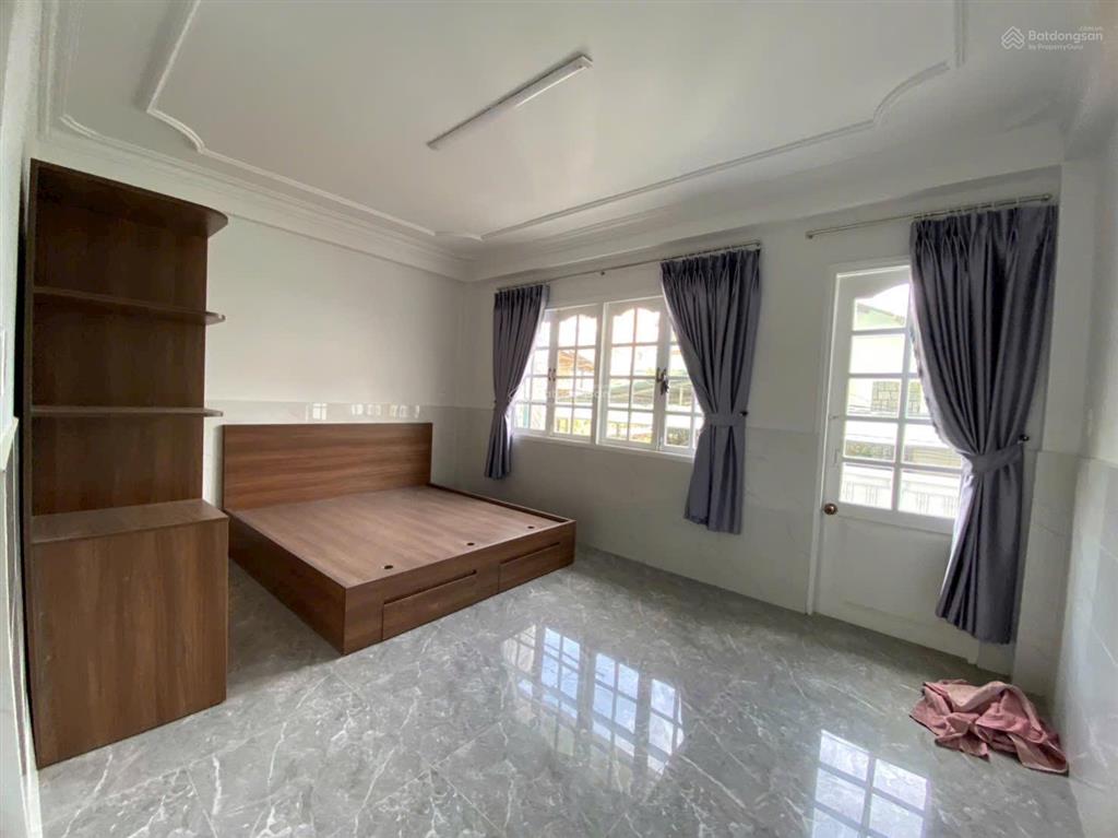 Nhà riêng 3 tầng kqh trần phú, p. xuân hương hẻm ô tô ngay trung tâm thành phố