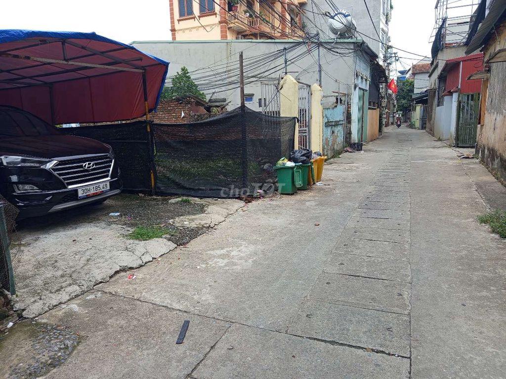 Bán nhà cấp 4,34m2 có 890tr tại dương nội Hà Đông ô tô đỗ cửa không QH