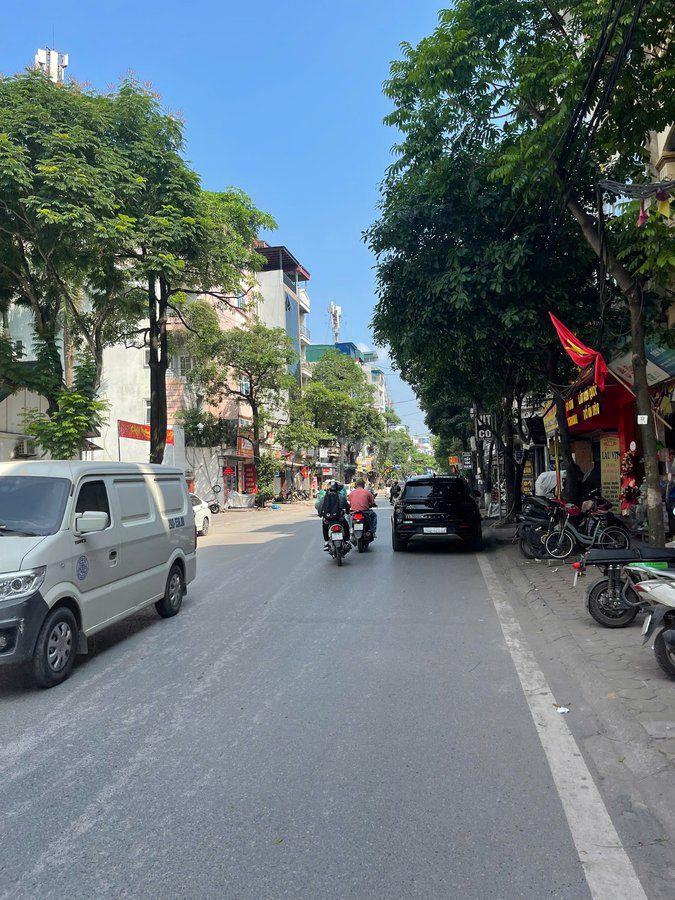 MẶT PHỐ CHIẾN THẮNG -KINH DOANH SẦM UẤT NGÀY ĐÊM - THOÁNG TRƯỚC SAU