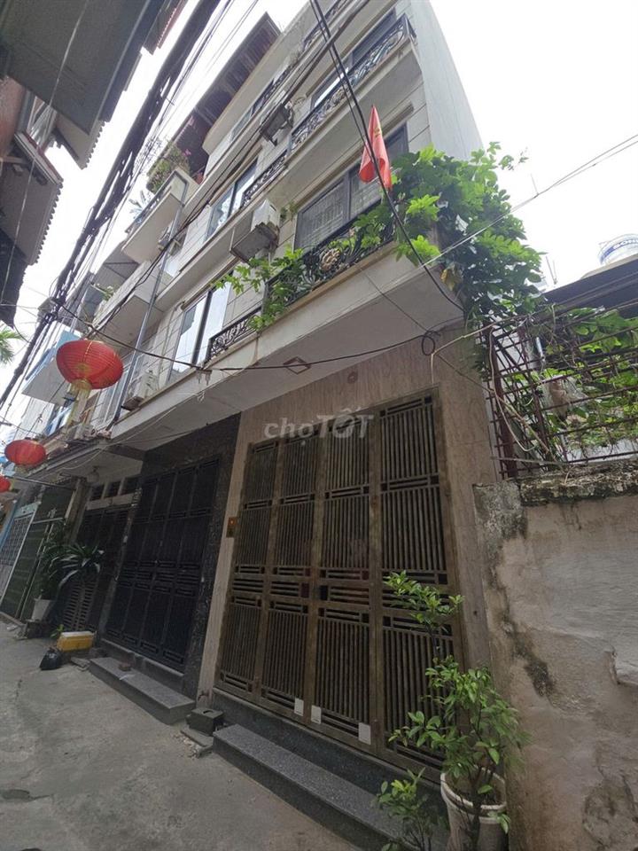 Chính chủ bán nhà riêng 39m2, đất vuông vắn, MT 4,1m, ngõ 3m, SĐCC