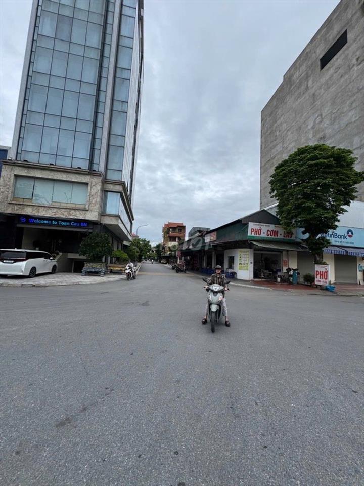BÁN GẤP 62M² ĐẤT PHÙ KHÊ (BẮC NINH) HƠN 2 TỶ - NGÕ NÔNG, Ô TÔ 7 CHỖ