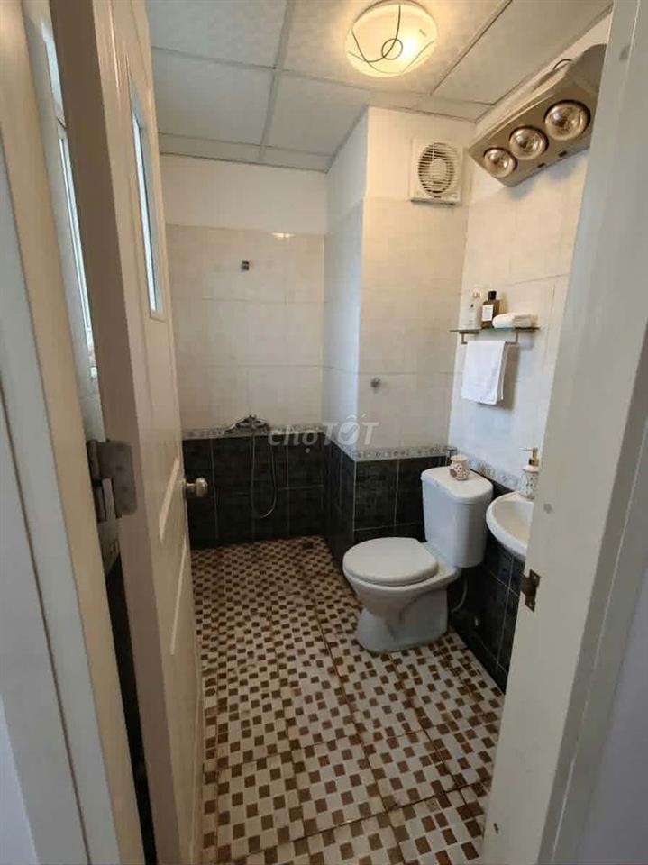Chính chủ cần bán căn hộ 55m tòa T1 TLV