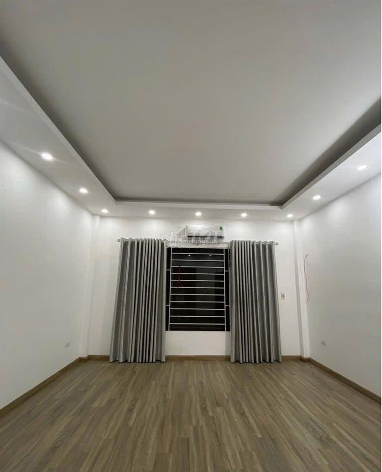 CHÍNH CHỦ CẦN BÁN: NHÀ ĐẸP - Ô TÔ ĐỖ CỬA - TIỆN ÍCH NGẬP TRÀN