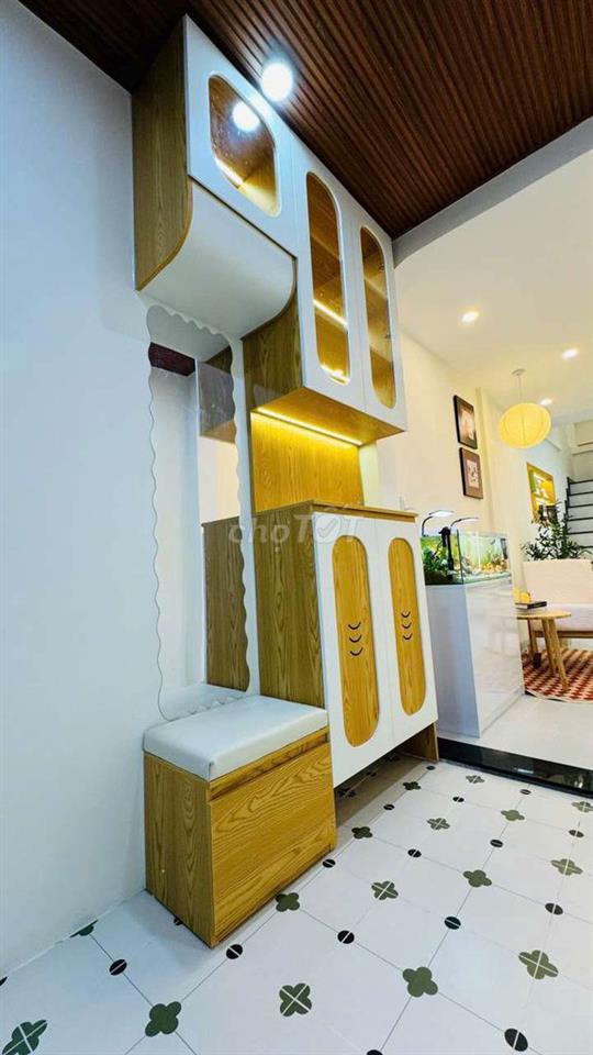 CHÍNH CHỦ BÁN NHÀ 2 TẦNG TRẦN CAO VÂN GẦN BIỂN SÁT CHỔ ĐỂ Ô TÔ