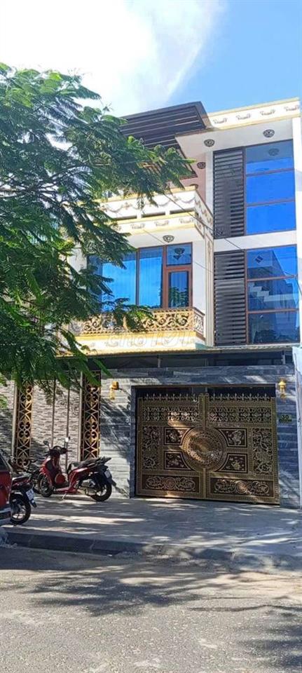 CẦN TIỀN BÁN GẤP NHÀ BIỆT THỰ KHU 532