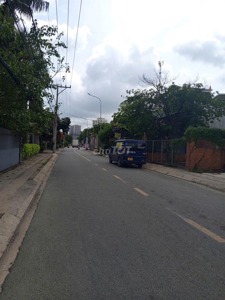 BÁN NHÀ PHƯỜNG VĨNH PHÚ-ĐƯƠNG XE HƠI -DT:100M2 ,2 LẦU,3PN