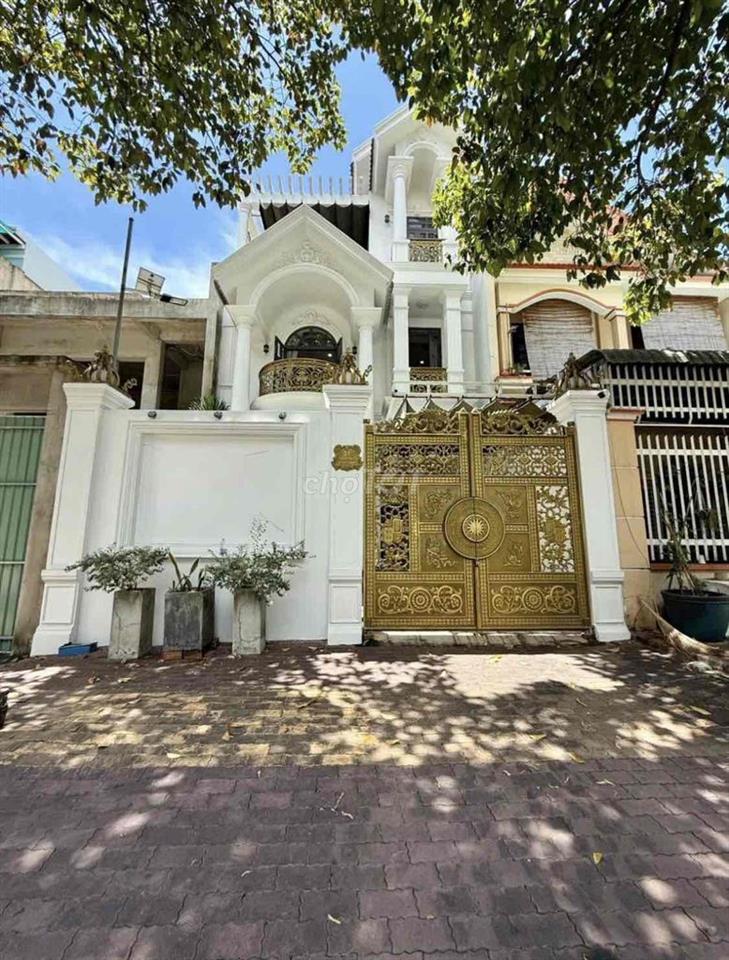 NHÀ ĐẸP KHU DÂN CƯ HIỆP THÀNH 3- Giảm giá