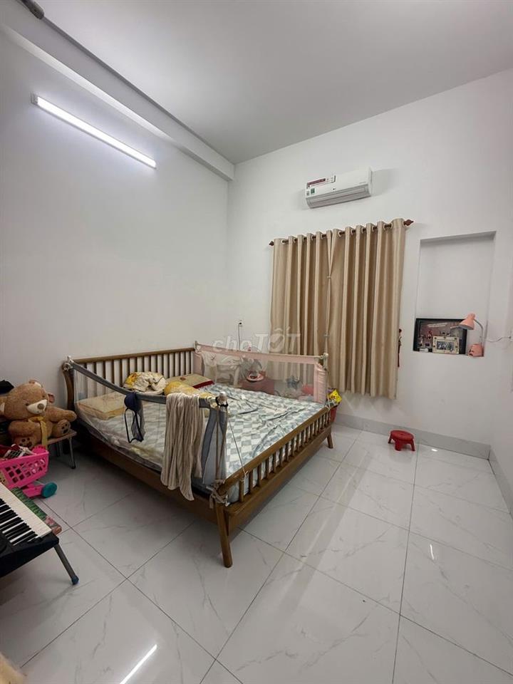 bán gấp Nhà CC MT NGuyễn Đức Thiệu, 4 x 17m, T+2L Đúc, 6.8 tỷ