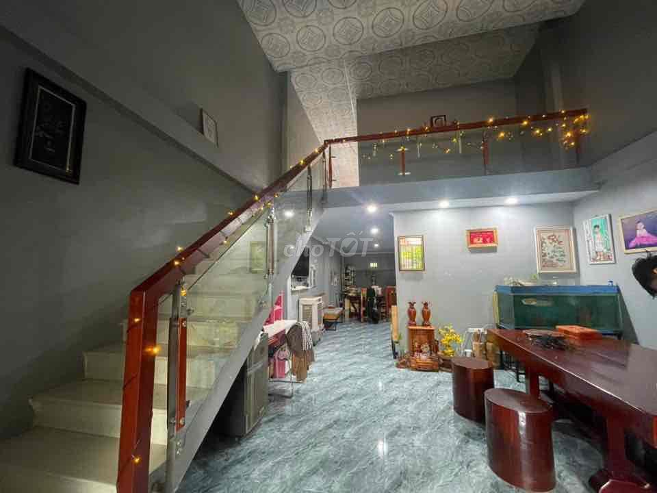 chính chủ cần bán *** tú chủ nhà