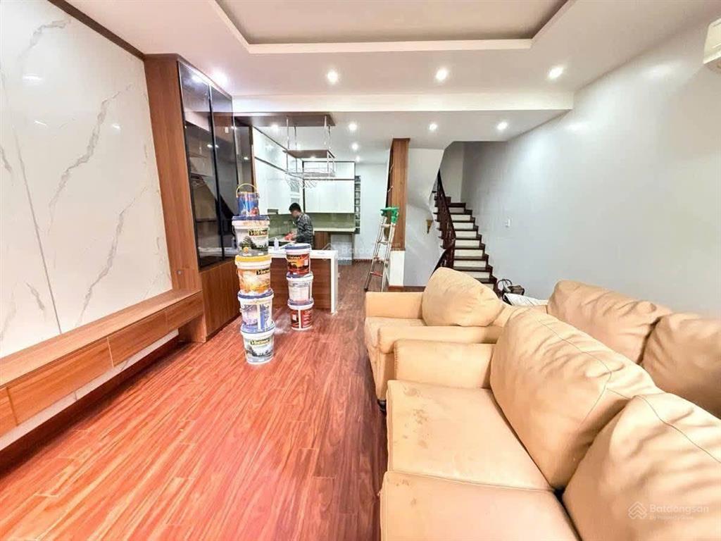 Bán nhà nhân hòa thanh xuân dt 40m x 6m mt 4,8m giá 19 tỷ có thương lượng