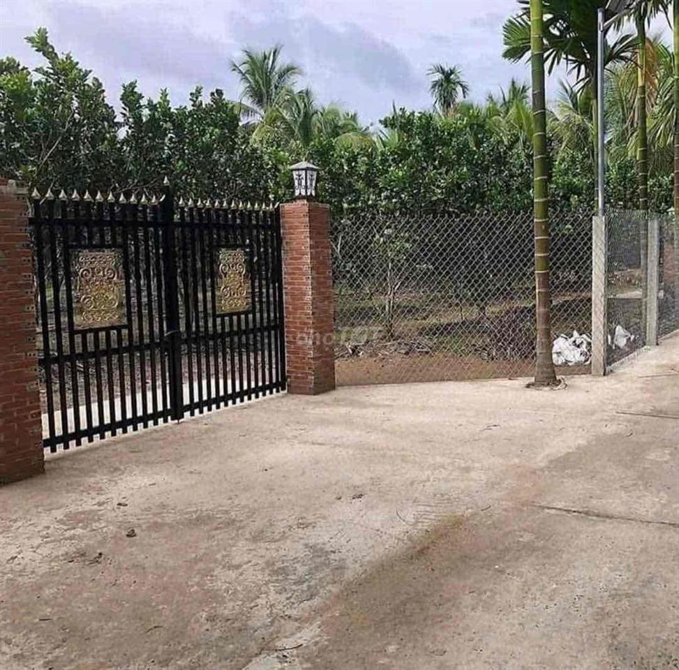 chính chủ cần tiền muốn bán gấp lô đất giá rẻ