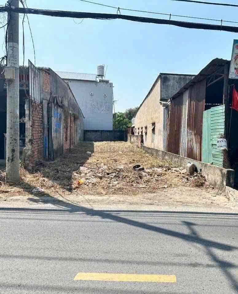 ĐẤT NGỘP QUÁ NGỘP
