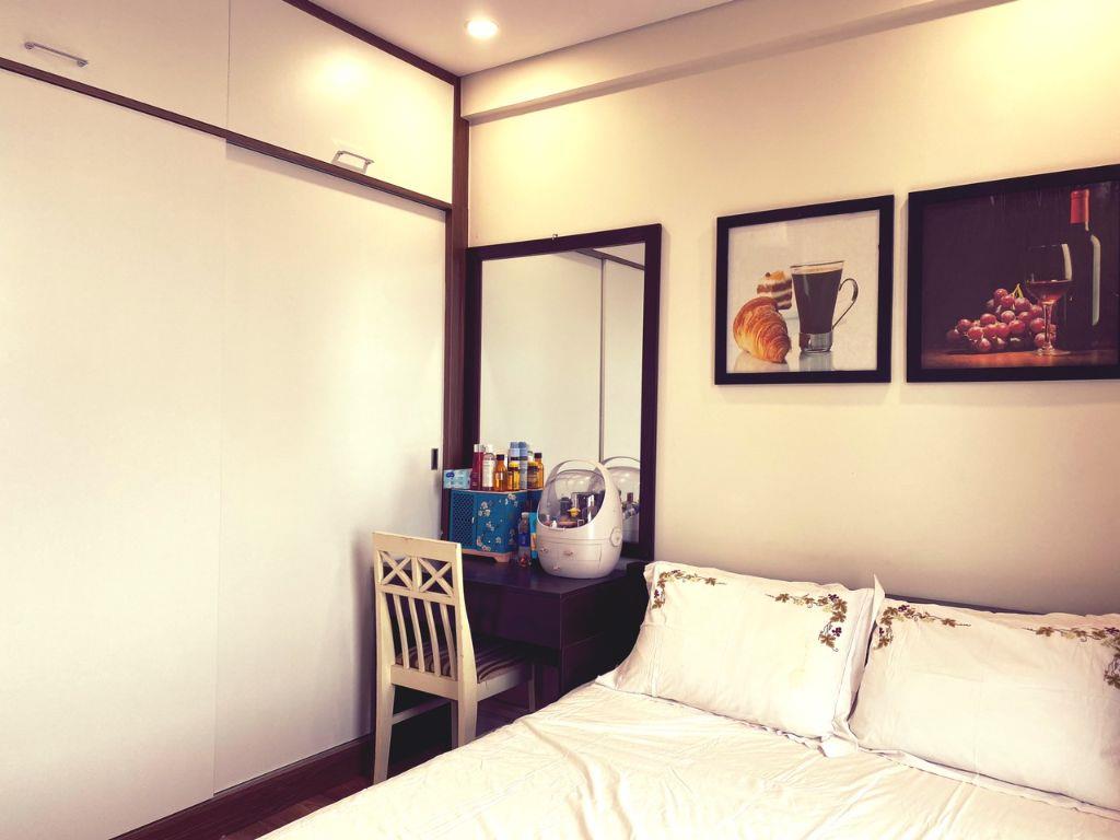Nhỉnh 5 tỷ . Bán ngay căn hộ 2PN 58m2 chung cư Edorado Tây Hồ - Tân Hoàng Minh Full Nội Thất
