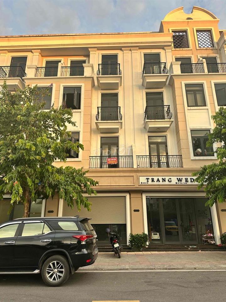 Cần Bán Nhanh căn Siêu Vip giá Bao nét toàn Khu Đô Thị