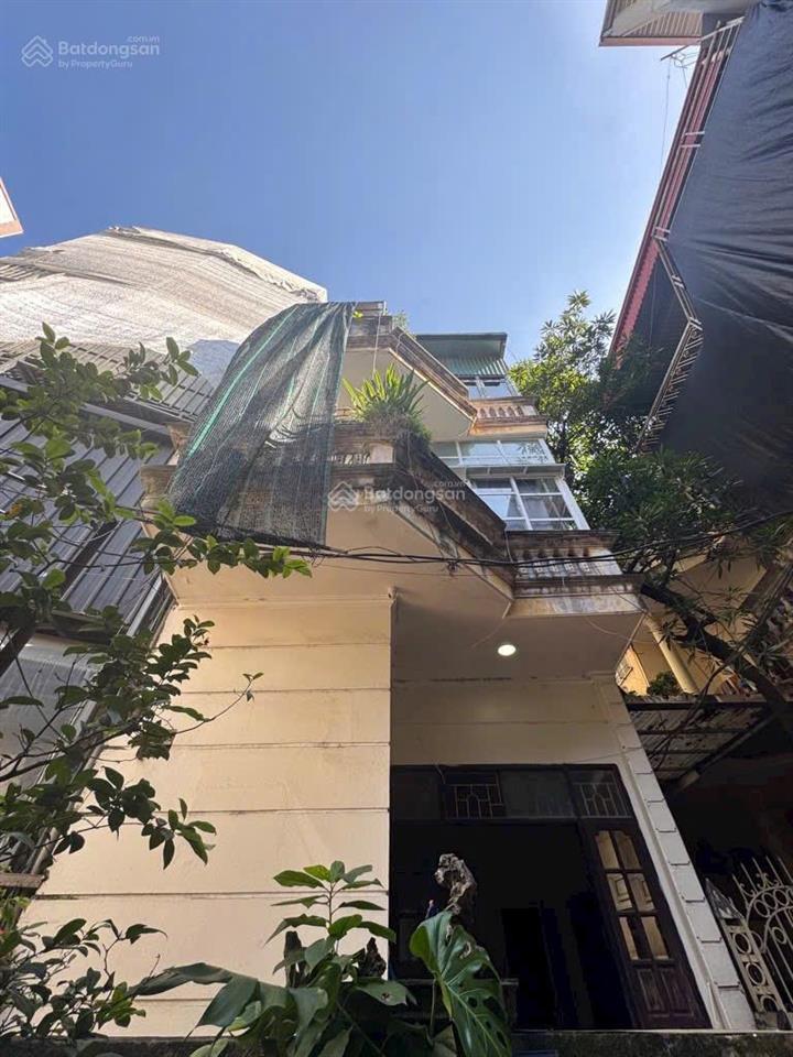 Giá sốc, chỉ 7.9 tỷ nhà vạn phúc hà đông dt 54m2 mt 4.7m nhà 3 tầng chắc chắn