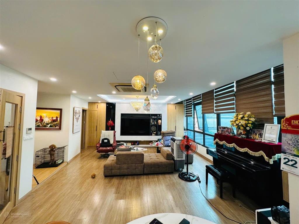 Siêu phẩm biệt thự vườn đào view vườn hoa, mặt tiền 15m, giá cực tốt