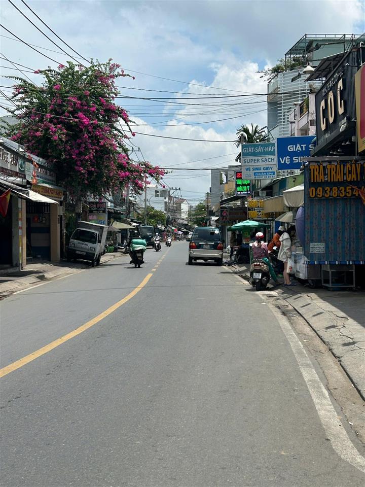 Bán nhà mặt tiền đường số 11 gần đường 39 và nguyễn tuyển, 50m, 3 tầng, 6.2 tỷ