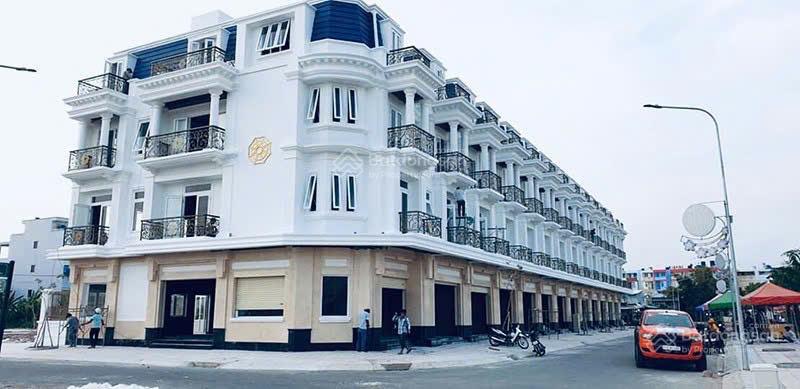 Chính chủ tôi bán nhanh căn shophouse mặt tiền đẹp tại kcn hải sơn, giá chỉ 3,6 tỷ