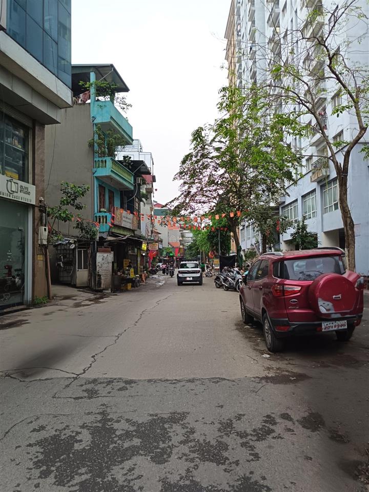 Mảnh đất vàng tại trung tâm đống đa, dt 160m mt 7m, phù hợp cho khách xây khách sạn, tòa văn phòng