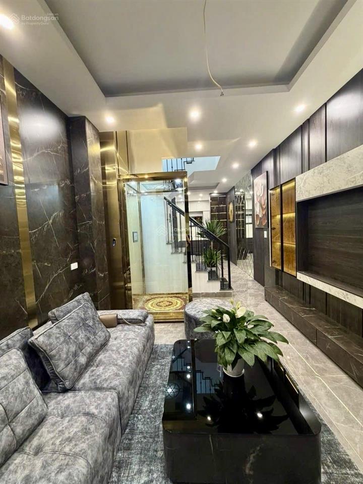 Bán nhà khâm thiên 56m 5 tầng thang máy ngõ thông gần phố đầy đủ nội thất công năng