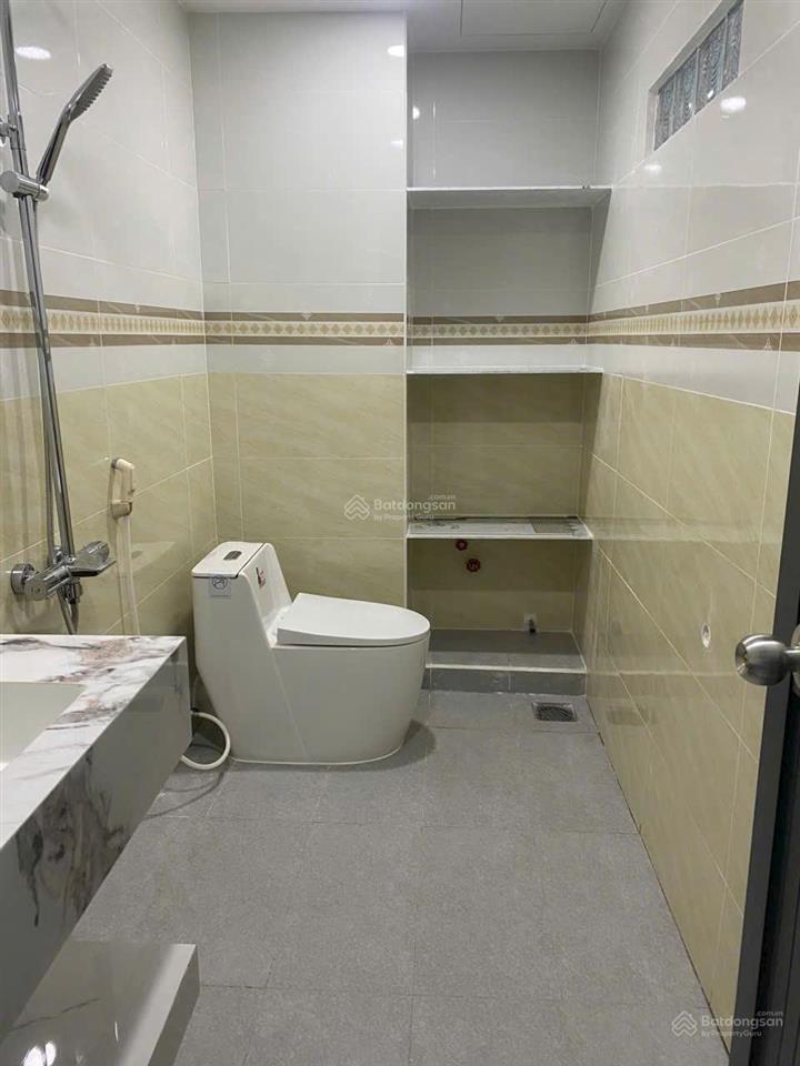 Bán nhà chính chủ xã đông thạnh, hóc môn, dt 100,8m2 mt 5m nở hậu 5.3m 4pn 2wc sổ riêng
