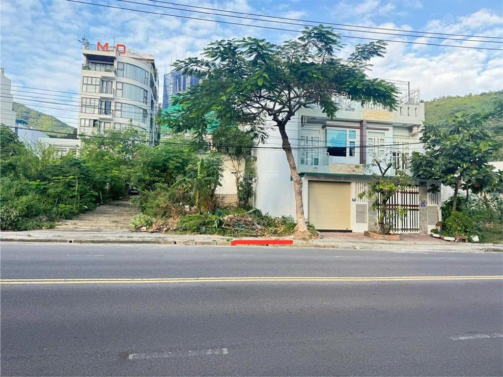 Đất xây nhà, căn hộ mặt tiền phạm văn đồng cạnh bến du thuyền vĩnh hoà bắc nha trang.
