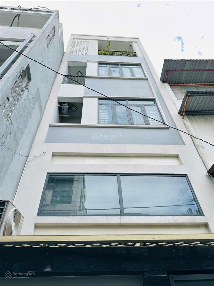 Nhà đường nguyễn thị nhỏ cư xá lữ gia ngang 4,4m 5 tầng đẹp chỉ nhỉnh 9 tỷ