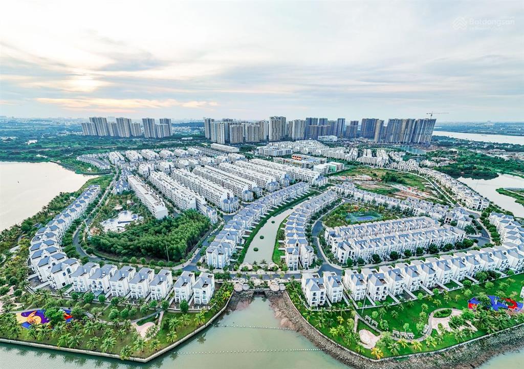 Căn 1pn+ giá hời rainbow ban công đông nam mát nhà, sẵn sổ, có nội thất vinhomes