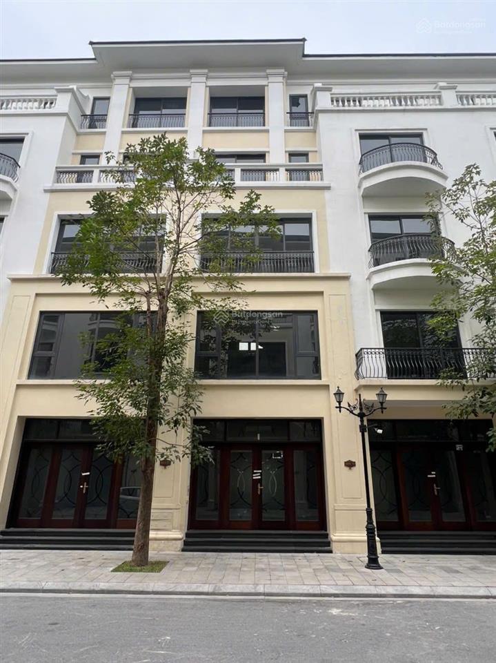 Bán gấp 70 m2 san hô, sẵn sổ đỏ lâu dài, cạnh biển hồ tạo sóng 18ha, công viên