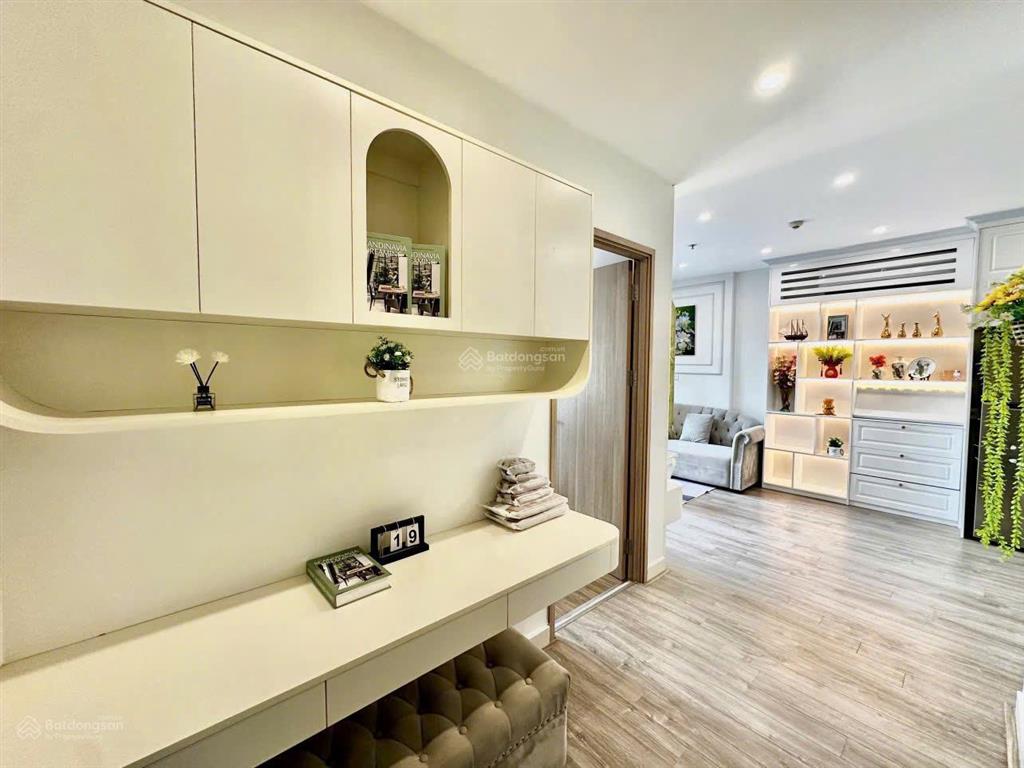 Giá tốt 3 tỷ 650 lỗ 800 2n1vs tòa s205, diện tích 55m² vinhomes smart city khu sapphire!!!