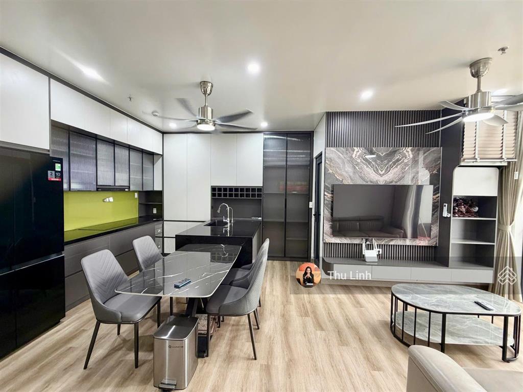 Cần bán căn 2 phòng ngủ full nội thất sentosa sky park, 71 m2, đã có sổ, bao phí. giá chỉ 3 tỷ 3
