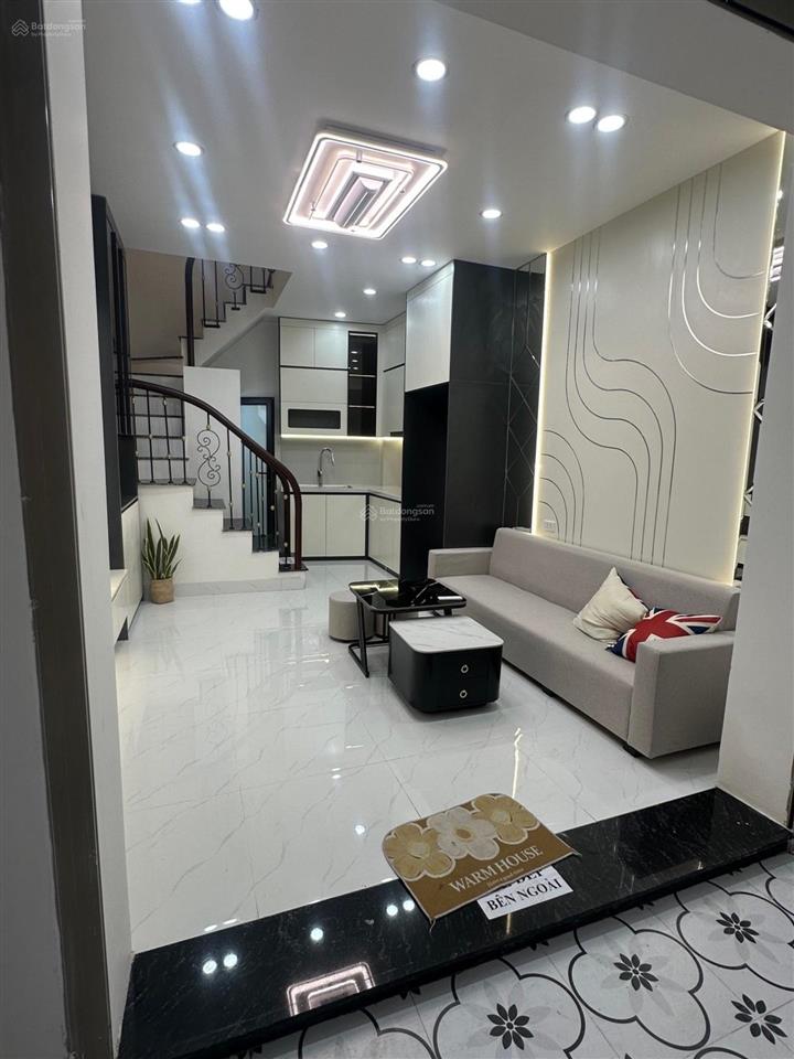 Bán nhà 5 tầng phố minh khai hòa bình 7 cách ô tô 100m 3pn khép kín sổ đỏ cất két, 5,6 tỷ