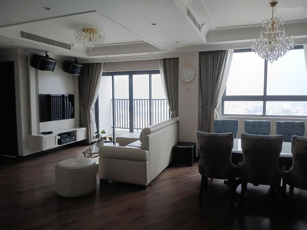Cần bán căn 3pn 110m2 lầu cao view q1 cực đẹp, giá chỉ 5,68 tỷ