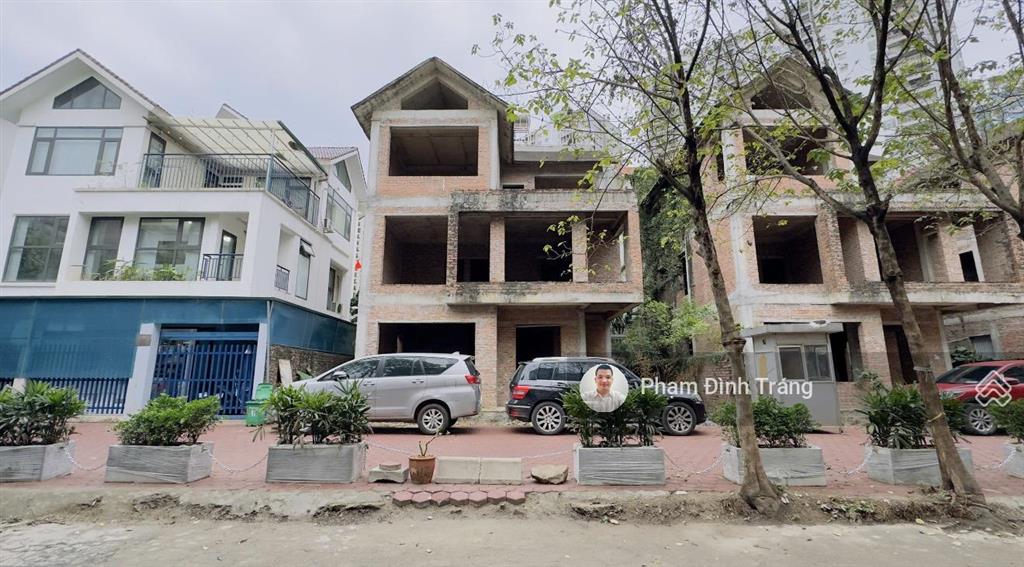 Bán bt đơn lập c37 bộ công an bắc hà tower 134m2 x 4 tầng mt12.3m suất ngoại giao 44 tỷ