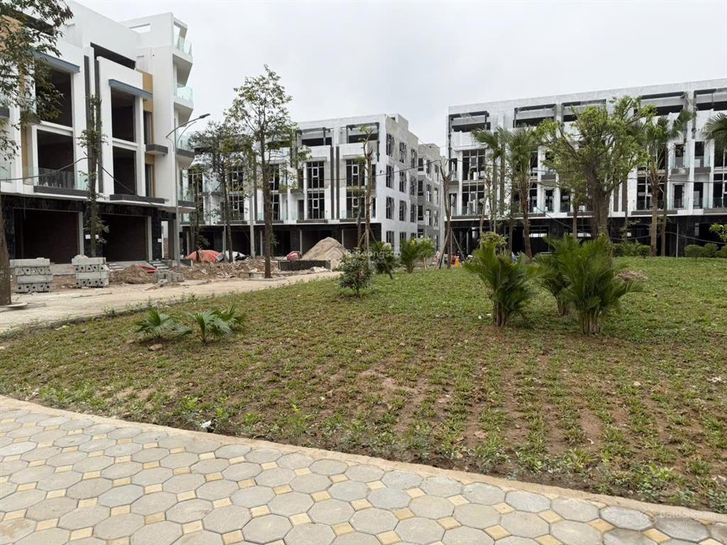 Chính chủ gửi bán liền kề a2.7 giá nhỉnh 12 tỷ