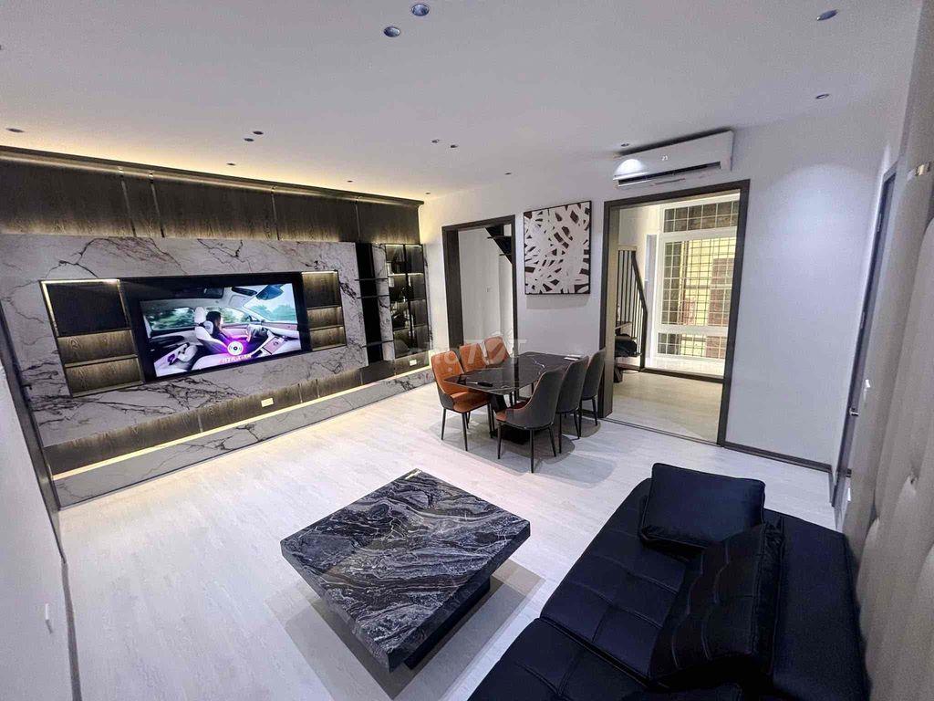 Biệt thự đã tân trang gần Tây Sơn-Lô góc-Sổ hồng 110/160m;3N;3VS