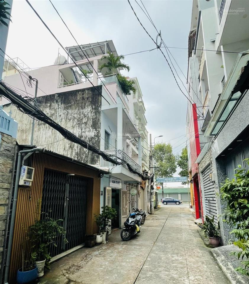 Cc bán nhà 2 căn liền kề lý thường kiệt dt bằng nhau, đối diện đh bách khoa, có bán lẻ từng căn