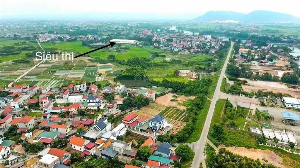 Gia đình cần bán lô đất tại phường lục nam, bắc giang, giá chỉ 850 triệu, mặt tiền 6.5m