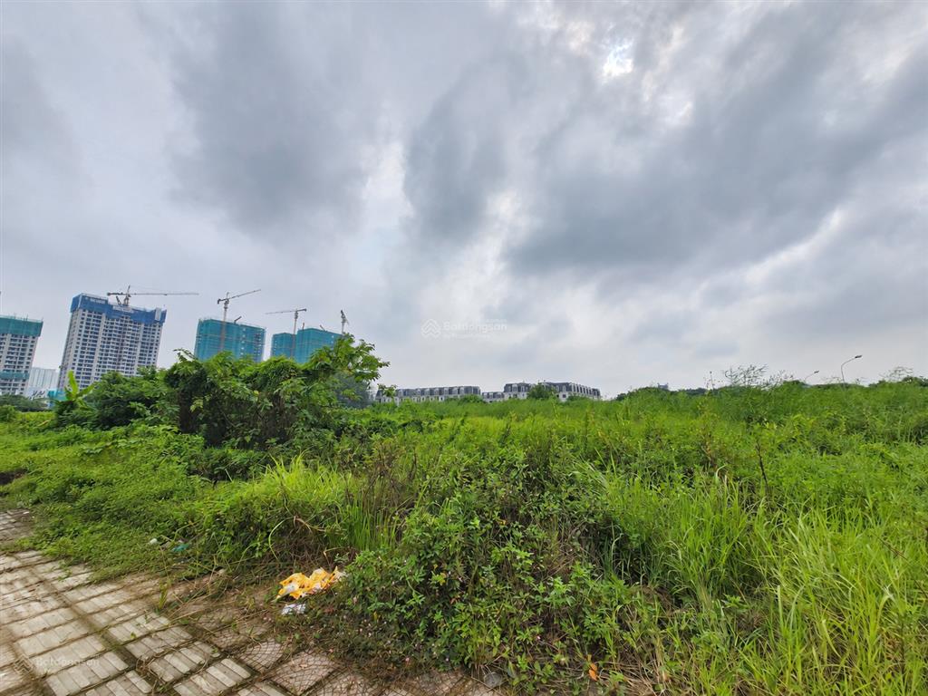 Đất phân lô nguyễn đình tứ 90m2 mặt tiền 7,2m ô tô tránh