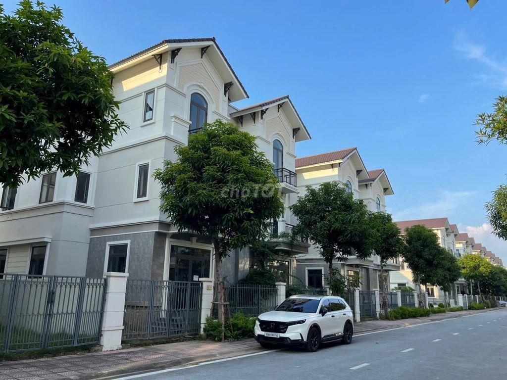 Bán biệt thự Centa Riverside 135m² hướng Nam, sổ đỏ lâu dài, hơn 8 tỷ
