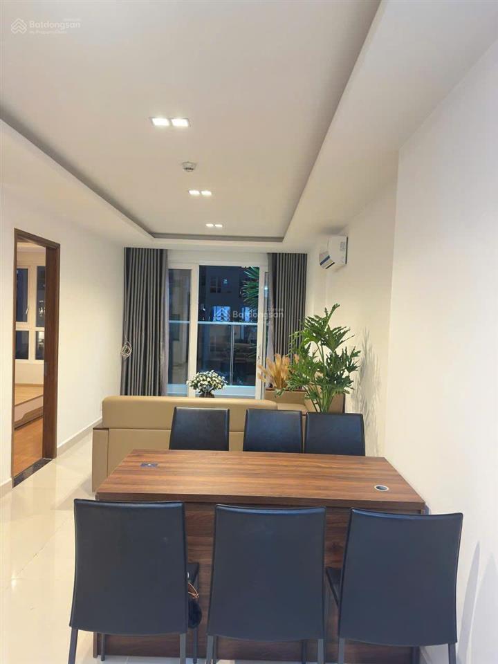 Bán gấp căn hộ sky center, tân bình, 74m2, 2pn, 2wc, giá 5.7 tỷ. nhà đẹp. 0936 571 ***