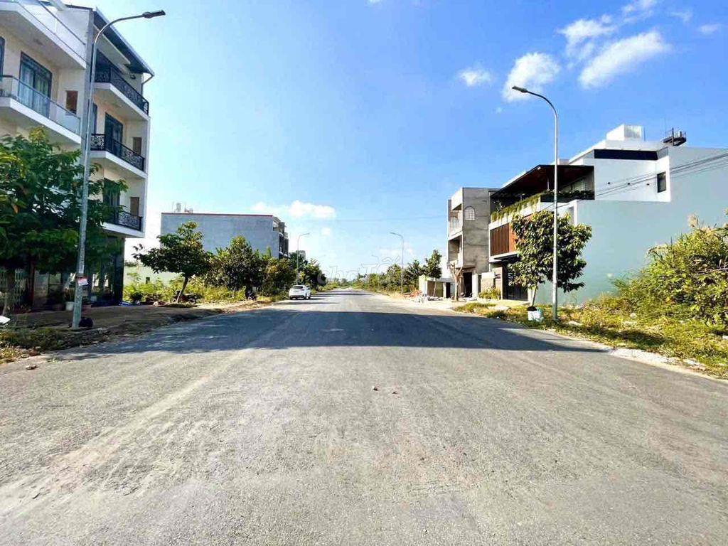 Bán cặp nền 200m2 đường A4 KDC Tân Phú, Phường Hưng Phú, TP. Cần Thơ.