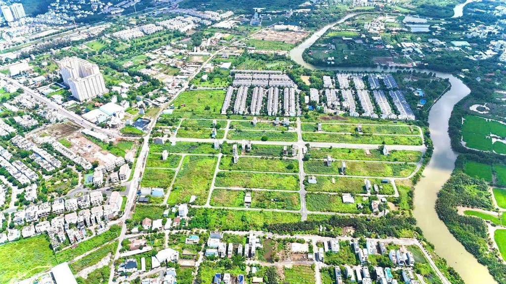 Bán lô đất 122,5m2 khu dân cư bưng ông thoàn giá 6,1 tỷ