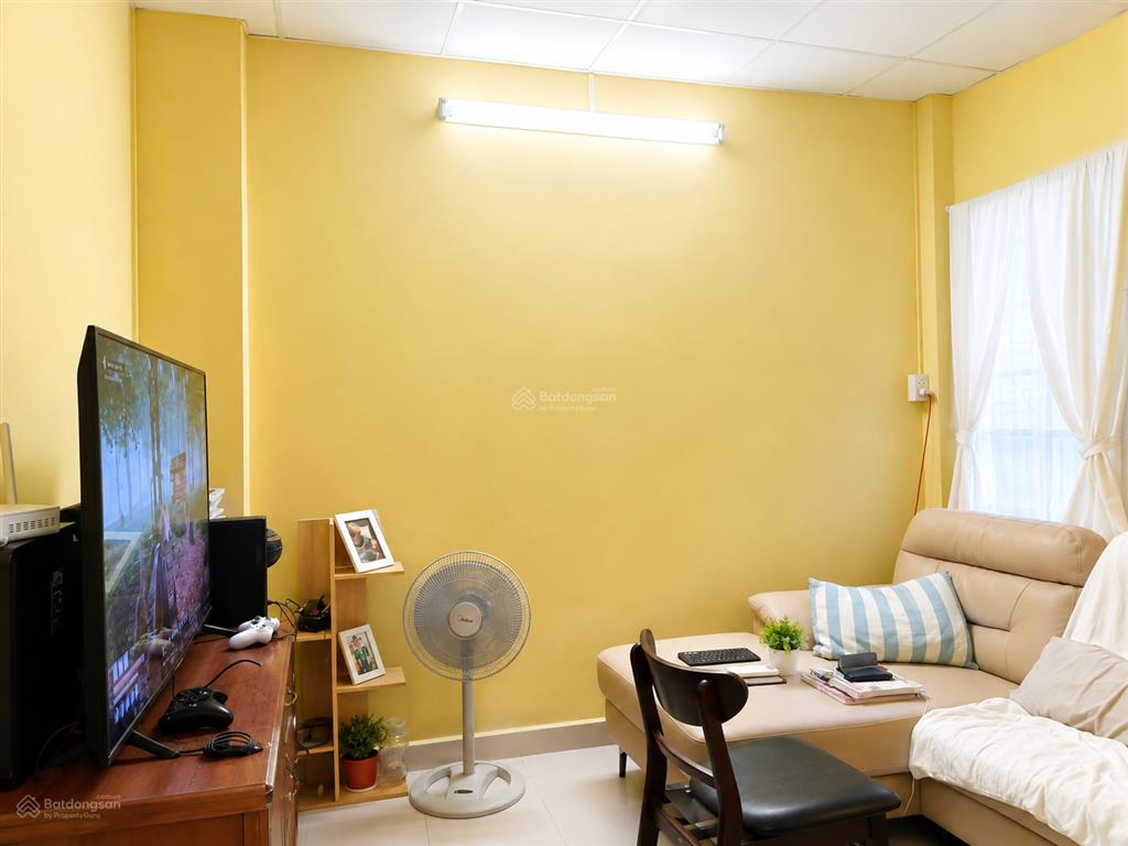 Bán căn hộ hưng phú lô a cần thơ, 65m2, 2 phòng ngủ, 1wc, thang máy, sổ hồng, gần siêu thị go