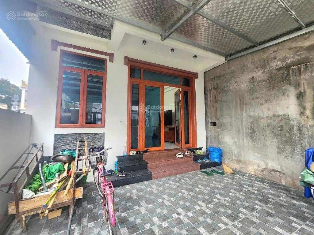 Bán nhà 2t kiểu biệt thự sân vườn đường ô tô tránh gần đường võ văn kiệt khu công nghiệp btl