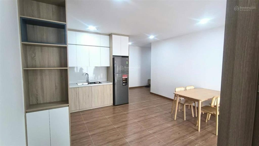 Bán căn hộ chung cư samsora premier 70 m2 2 ngủ 2 vs full đồ sẵn sổ 4.9 tỷ ban công đông nam