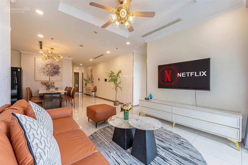 (hiện đạiđẹp) view hồ bơi 52m2/2 tỷ1 full nt,shr,vay 85%,dọn ở liền .nguyễn thượng hiền 0794 818 ***