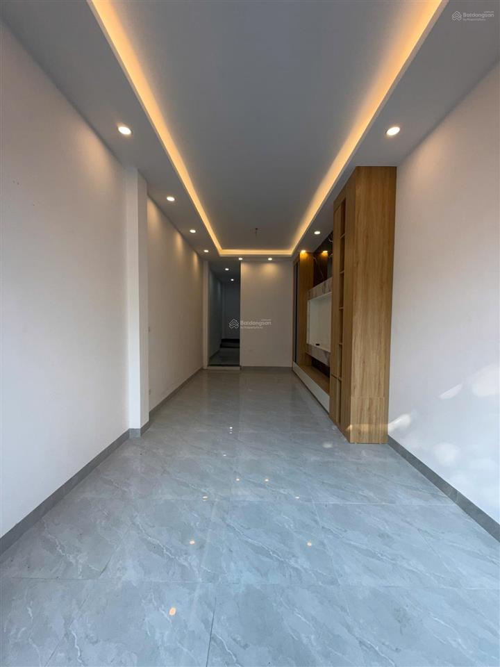 Nhà ngọc hồi 43m 6 tầng thang máy sđcc tc 8 tỷ