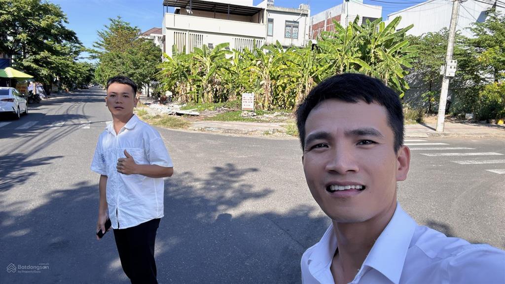 390m ngang 23m lô góc mặt tiền đường 7,5m đối diện công viên, trung tâm hòa xuân giá chỉ 26 tỷ