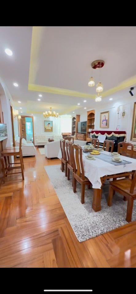 Bán CHCC KĐT Ciputra Tây Hồ tòa G3 khu lõi diện tích 123m 3pn full đồ view Biệt Thự